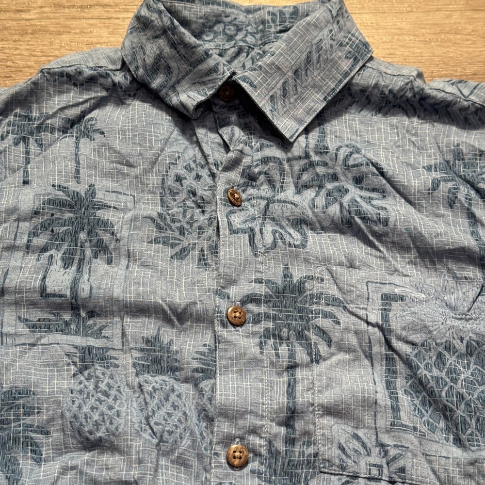 Batik Bay Shirt Mens S Blue Pineapple 100% Rayon‎ Vacation Tropical Aloha Travel